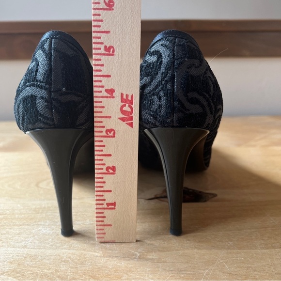 CHANEL PUMPS BROCADE 2005 PRE FALL COLLECTION TEXTURED RETRO GLAM FLORAL DETAIL - Picture 12 of 12